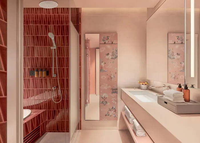 Hotel Kromo Bangkok, Curio Collection By Hilton 5*