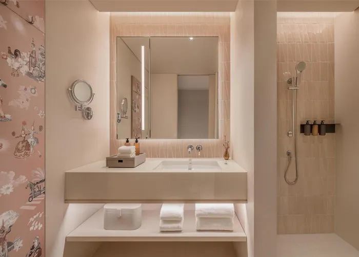 Kromo Bangkok, Curio Collection By Hilton 5* Bangkok