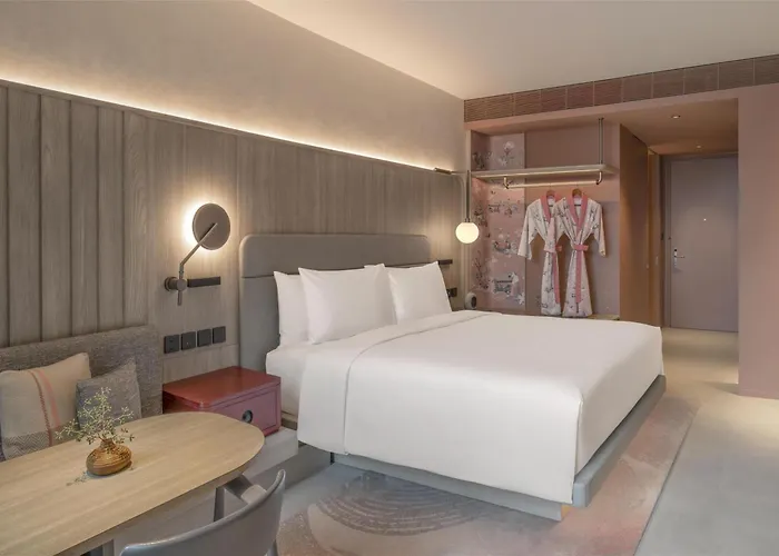 Kromo Bangkok, Curio Collection By Hilton 5*