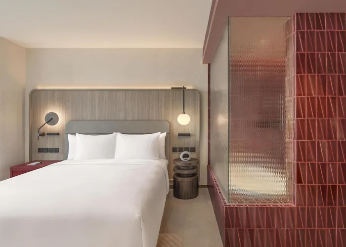 Kromo Bangkok, Curio Collection By Hilton Hotel
