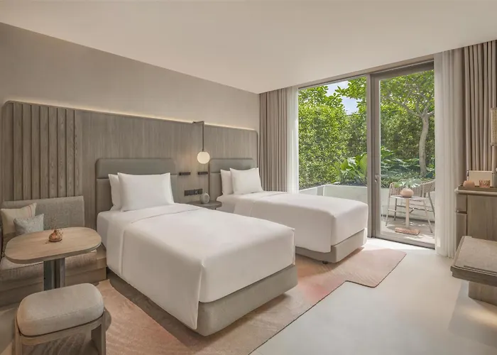 Kromo Bangkok, Curio Collection By Hilton Hotel