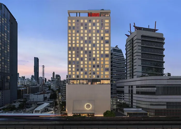 Kromo Bangkok, Curio Collection By Hilton Hotel Bangkok