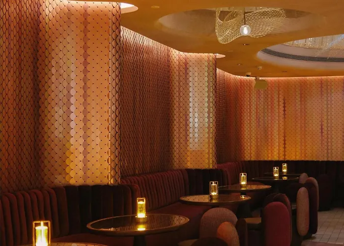 Hotel Kromo Bangkok, Curio Collection By Hilton 5*