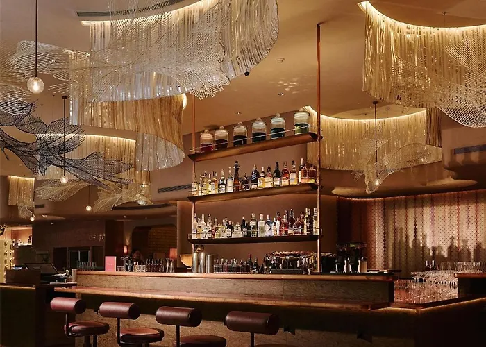 Hotel Kromo Bangkok, Curio Collection By Hilton Bangkok